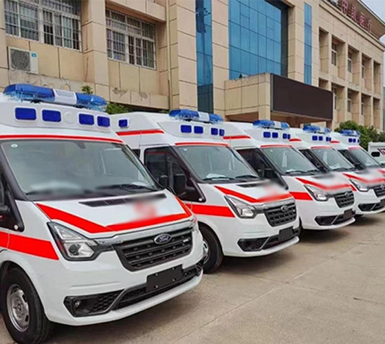 炉霍县服务车队展示