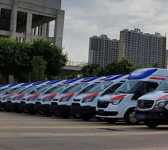 炉霍县服务车队展示