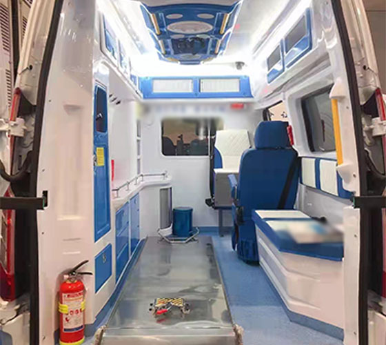 炉霍县车辆内部展示